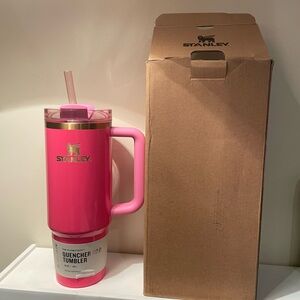 🌸 Stanley Pink Parade 30oz. tumbler. NWT 🌸